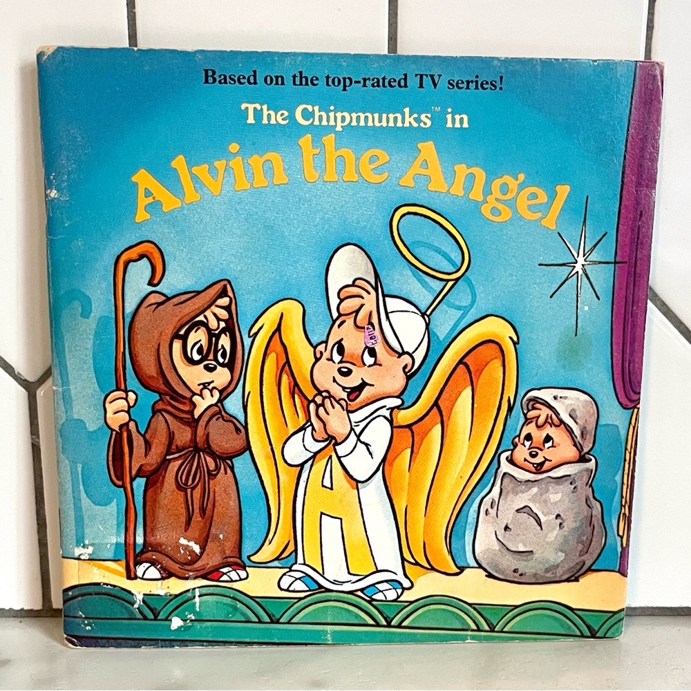 Vintage 1985 “The Chipmunks in Alvin the Angel” Softcover Book